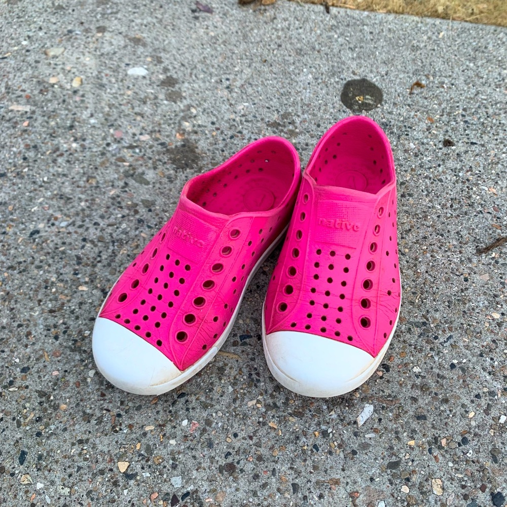 Native Jefferson Child Shoes - Size 9 in Pink